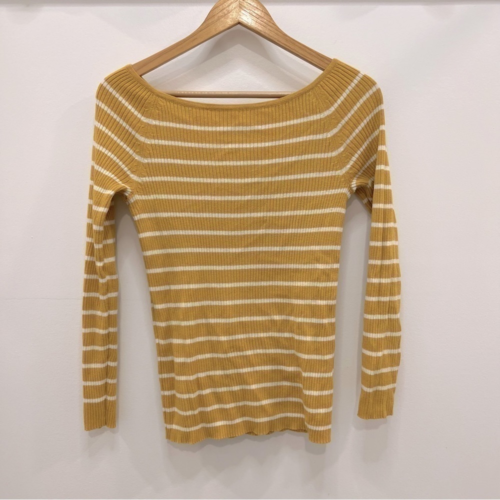 Small old navy long sleeve yellow and white striped sweater shirt